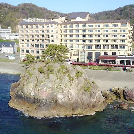 Yura Onsen Yaotome Hotel Tsuruoka Exterior photo